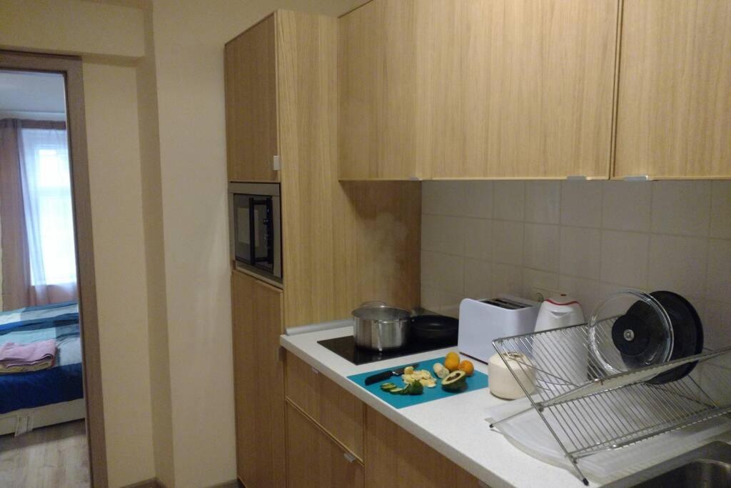 Marvelous Apartment In The Center Of Прага Екстериор снимка