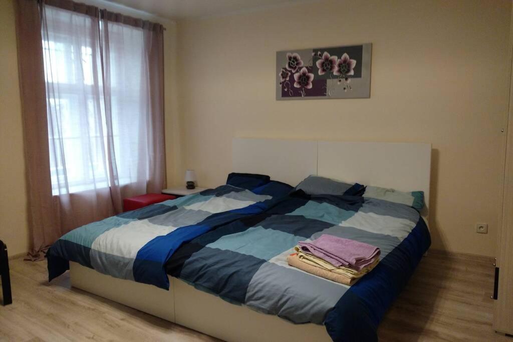 Marvelous Apartment In The Center Of Прага Екстериор снимка